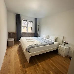 Vk - H - Zuerich Airport - Luxury - - Haldenstrasse - Homestay Kloten